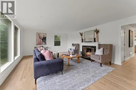 2371 Riverside Drive West Windsor ON N9B 1B1