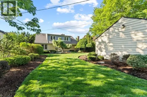 2371 Riverside Drive West Windsor ON N9B 1B1