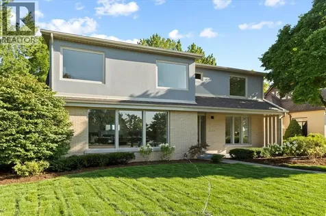 2371 Riverside Drive West Windsor ON N9B 1B1