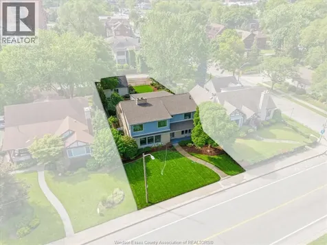 2371 Riverside Drive West Windsor ON N9B 1B1