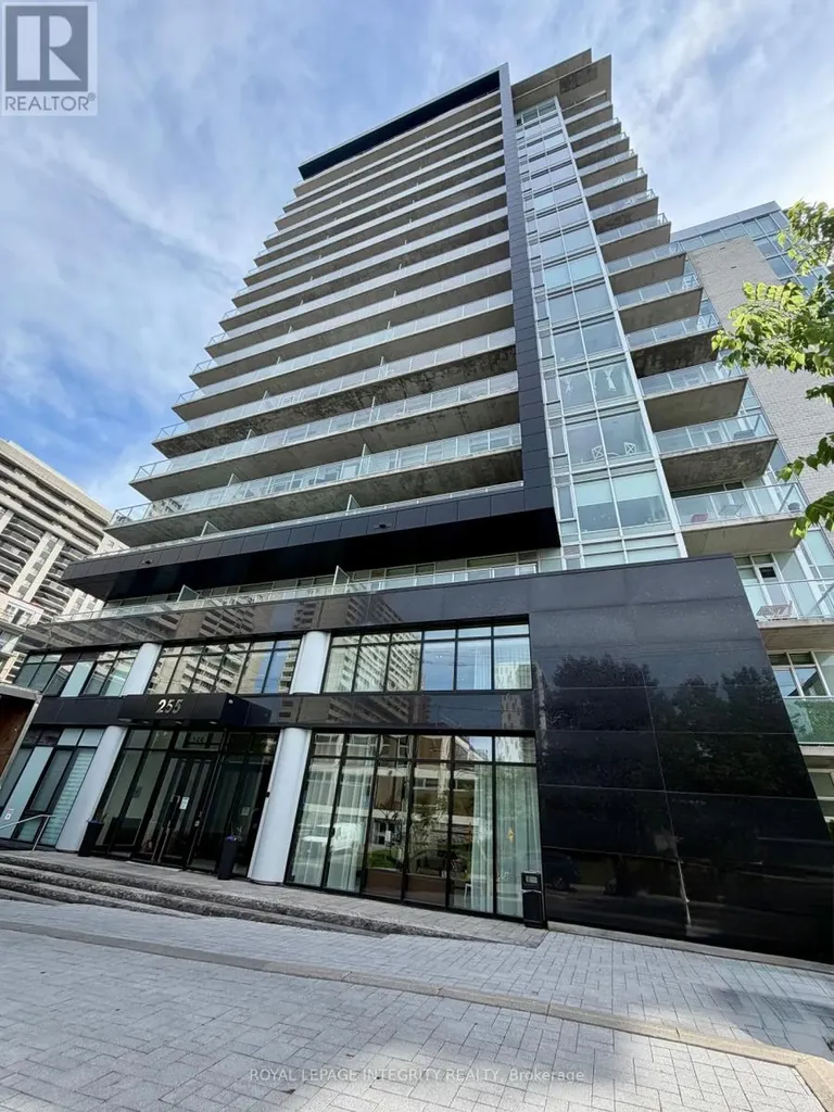 255 Bay Street Ottawa ON K1R 0C5