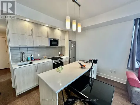 255 Bay Street Ottawa ON K1R 0C5