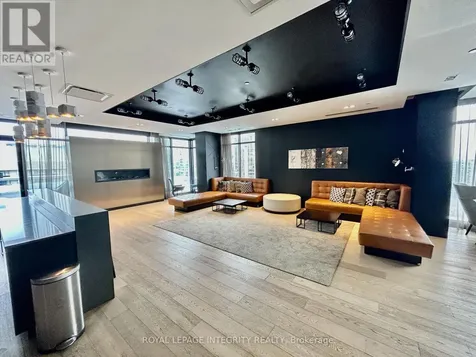 255 Bay Street Ottawa ON K1R 0C5