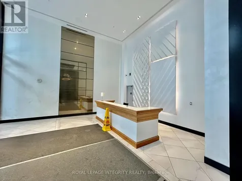 255 Bay Street Ottawa ON K1R 0C5