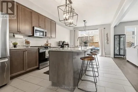105 Larry Crescent Haldimand ON N3W 0B2