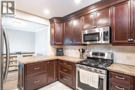 143 Huxley Avenue South Hamilton ON L8K 2P9