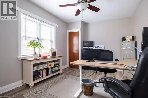 143 Huxley Avenue South Hamilton ON L8K 2P9