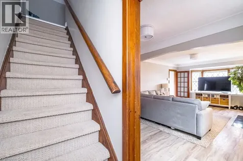 143 Huxley Avenue South Hamilton ON L8K 2P9