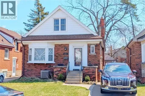 143 Huxley Avenue South Hamilton ON L8K 2P9