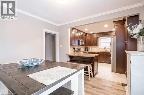 143 Huxley Avenue South Hamilton ON L8K 2P9