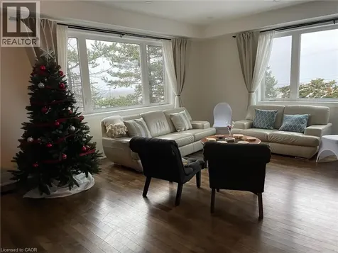 2019 Dundas Street Burlington ON L7P 0S8
