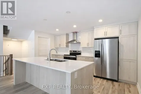 327 Voyageur Place Russell ON K0A 1W1