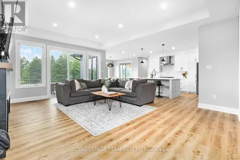 3783 Woodkilton Road Ottawa ON K0A 3M0
