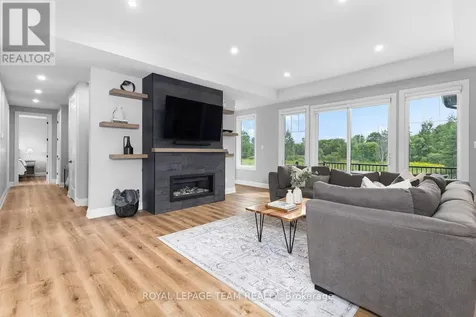 3783 Woodkilton Road Ottawa ON K0A 3M0