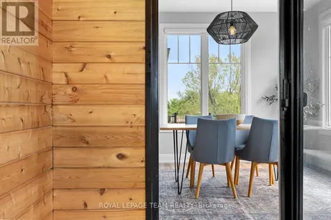 3783 Woodkilton Road Ottawa ON K0A 3M0