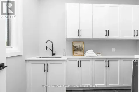 3783 Woodkilton Road Ottawa ON K0A 3M0