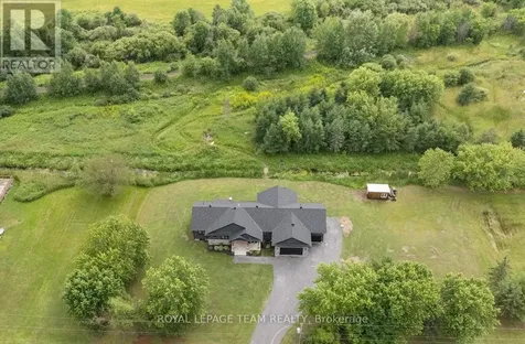 3783 Woodkilton Road Ottawa ON K0A 3M0