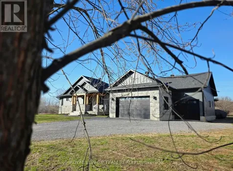 3783 Woodkilton Road Ottawa ON K0A 3M0