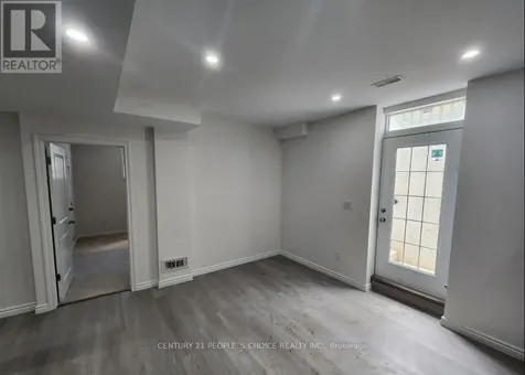 456 Twin Leaf Street Waterloo ON N2V 0B7