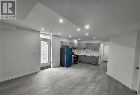 456 Twin Leaf Street Waterloo ON N2V 0B7