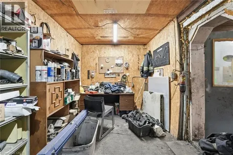 25 Kenmore Avenue Stoney Creek ON L8E 5N1