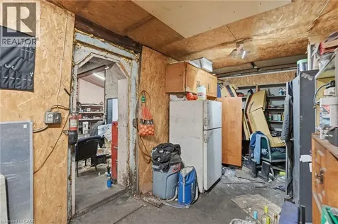 25 Kenmore Avenue Stoney Creek ON L8E 5N1