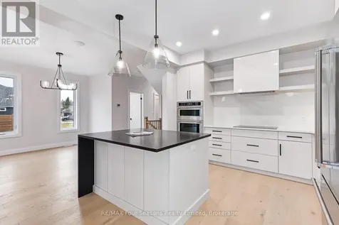 3 Boynton Court Blue Mountains ON N0H 2P0