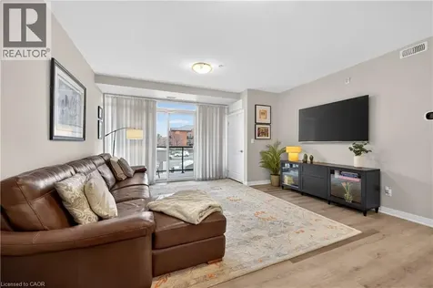 5 Hamilton Street North Waterdown ON L8B 2A4