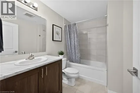 5 Hamilton Street North Waterdown ON L8B 2A4