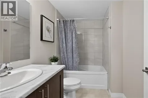 5 Hamilton Street North Waterdown ON L8B 2A4