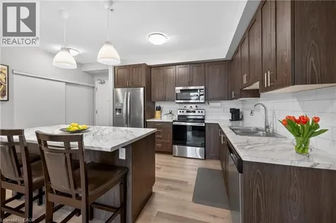 5 Hamilton Street North Waterdown ON L8B 2A4