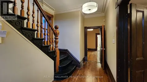 113 Murray Street Ottawa ON K1N 5M5