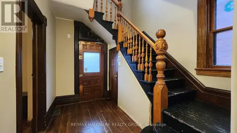 113 Murray Street Ottawa ON K1N 5M5