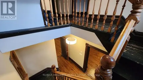 113 Murray Street Ottawa ON K1N 5M5