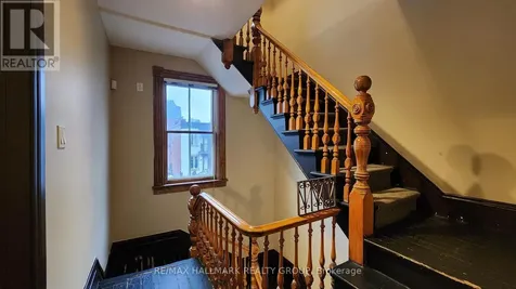 113 Murray Street Ottawa ON K1N 5M5