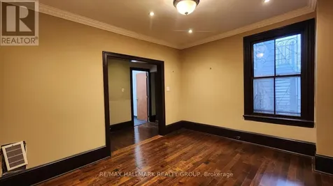113 Murray Street Ottawa ON K1N 5M5