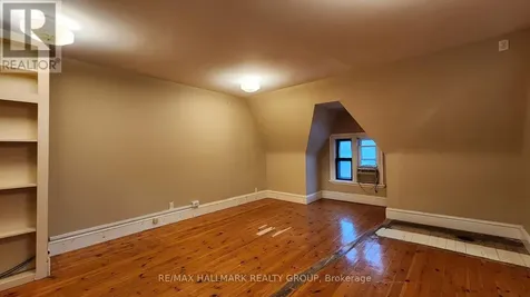 113 Murray Street Ottawa ON K1N 5M5