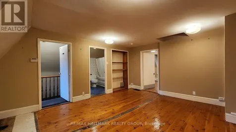 113 Murray Street Ottawa ON K1N 5M5