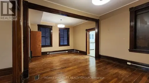 113 Murray Street Ottawa ON K1N 5M5