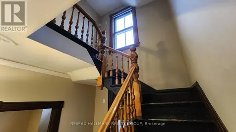 113 Murray Street Ottawa ON K1N 5M5