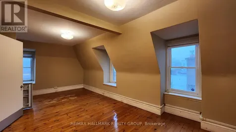 113 Murray Street Ottawa ON K1N 5M5