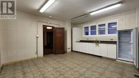 113 Murray Street Ottawa ON K1N 5M5