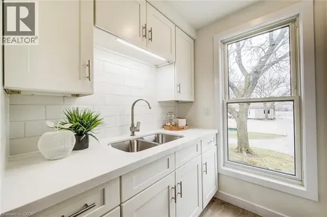 35 Breckenridge Drive Kitchener ON N2B 3H5