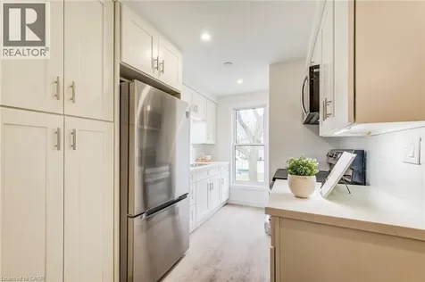 35 Breckenridge Drive Kitchener ON N2B 3H5