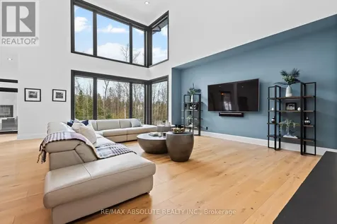131 Cherryhill Drive Ottawa ON K0A 1L0
