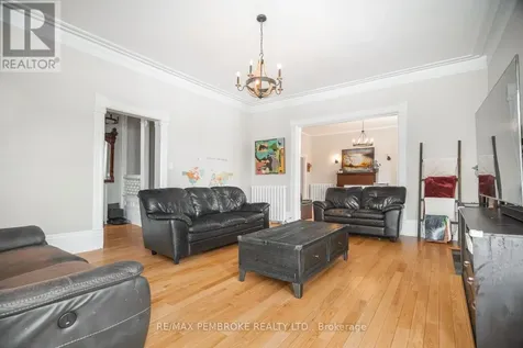 188 Esther Street Pembroke ON K8A 3C2