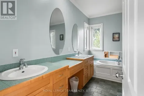 4310 Armitage Avenue Ottawa ON K0A 1T0