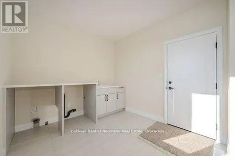 10 Broughton Street Erin ON N1H 0B7