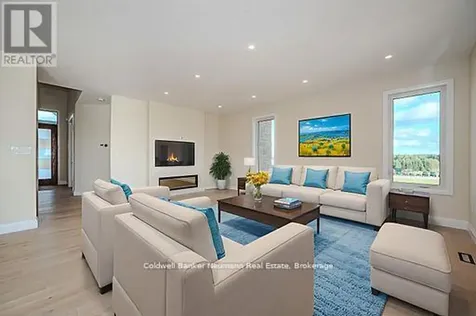 10 Broughton Street Erin ON N1H 0B7