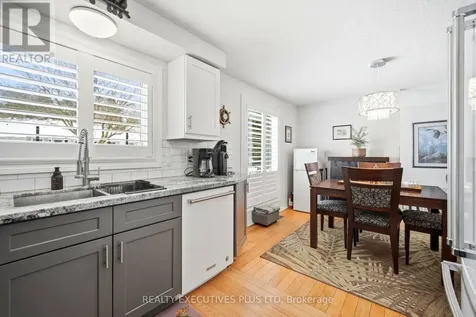 5 Tecumseth Pines Drive New Tecumseth ON L0G 1W0